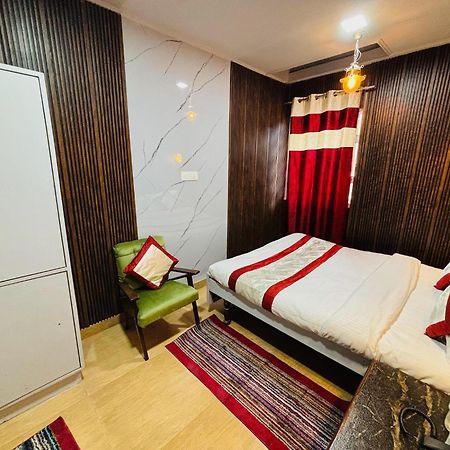 Hotel Amar Mussoorie Bagian luar foto