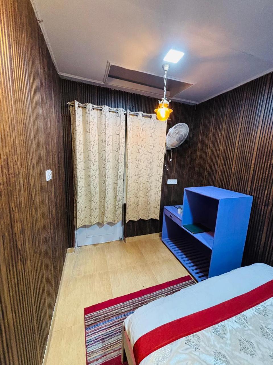Hotel Amar Mussoorie Bagian luar foto