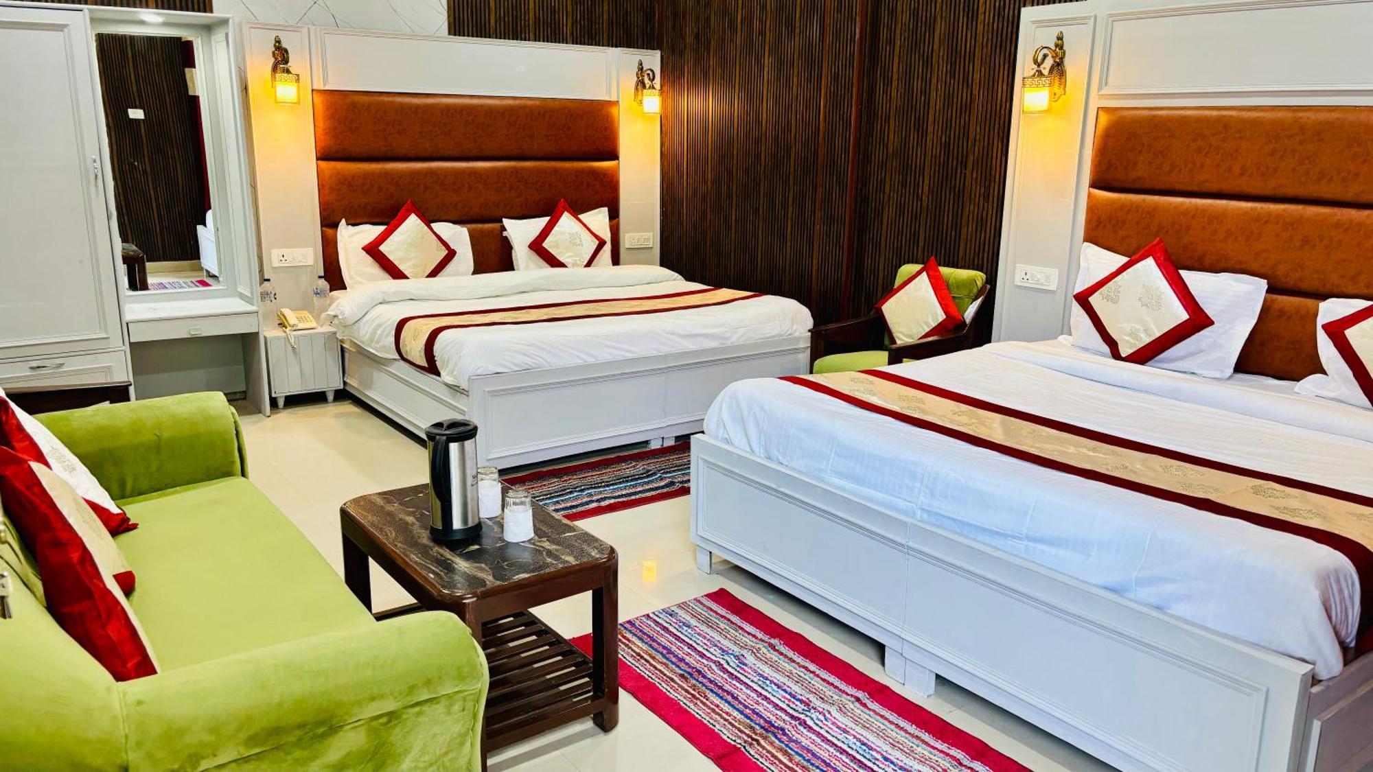 Hotel Amar Mussoorie Bagian luar foto