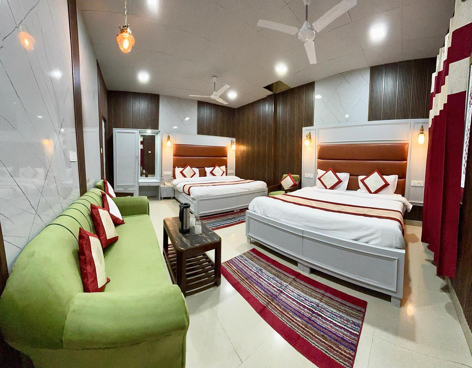 Hotel Amar Mussoorie Bagian luar foto