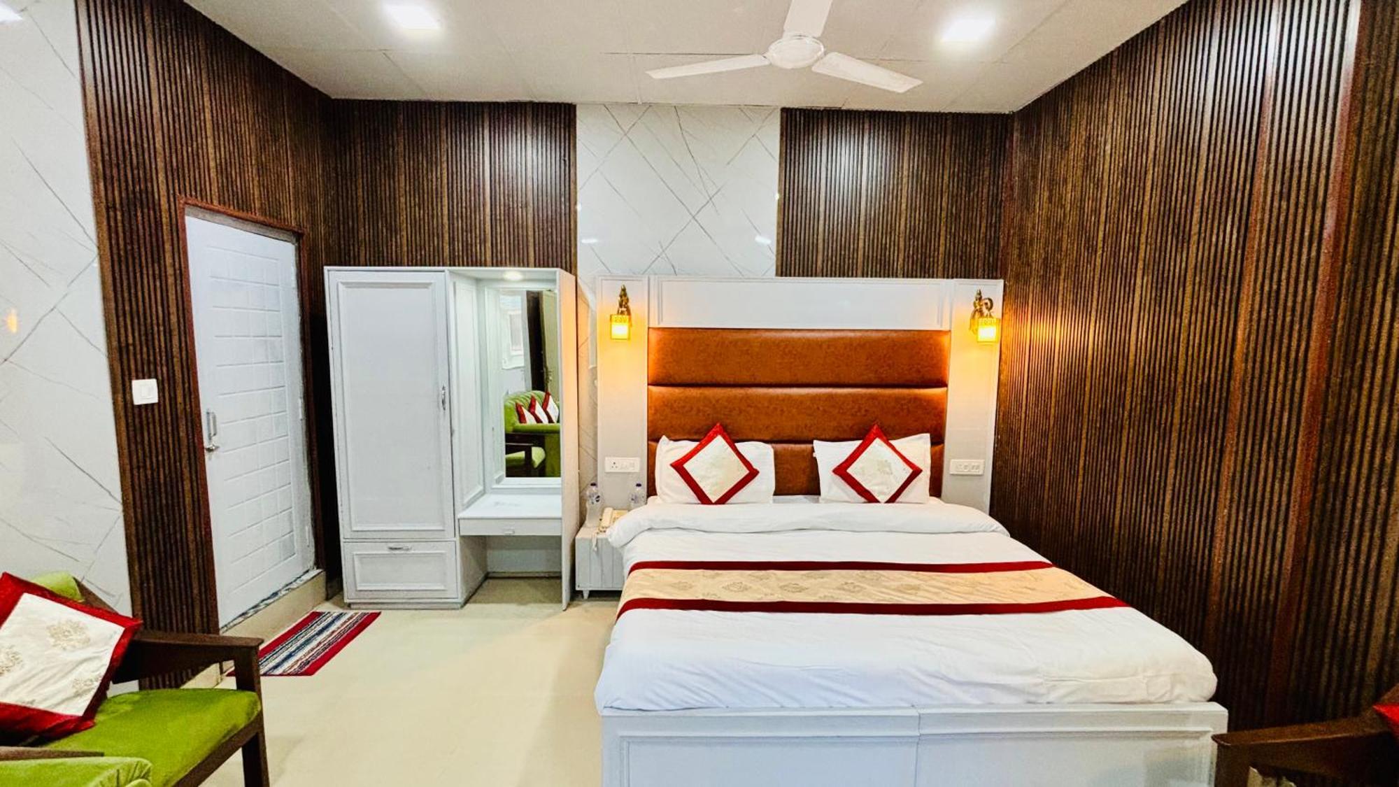 Hotel Amar Mussoorie Bagian luar foto
