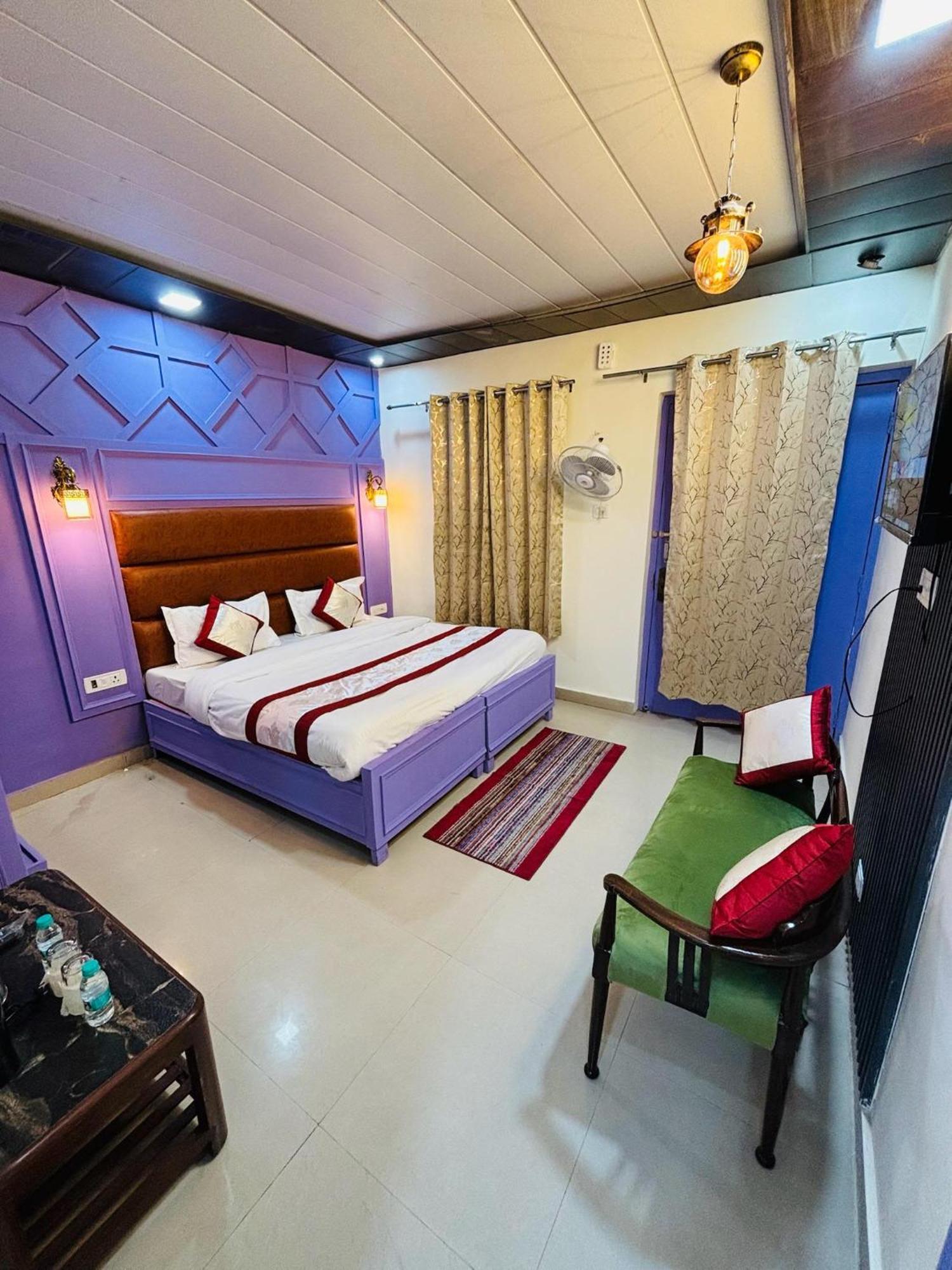 Hotel Amar Mussoorie Bagian luar foto